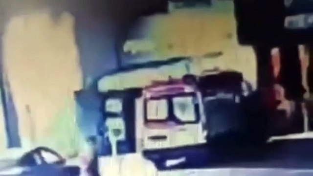 Suspeito furta ambulância do Samu estacionada em posto de combustível em Joinville