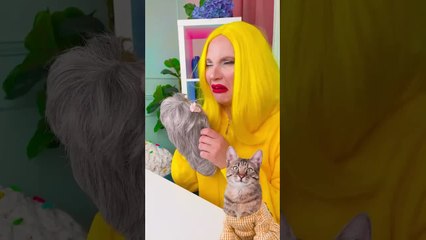 MEOW! 🙀🐾 THE CHEWING GUM IS ON THE HAIR!  But that's no problem for Pikachu and Kitty 😸 #shorts