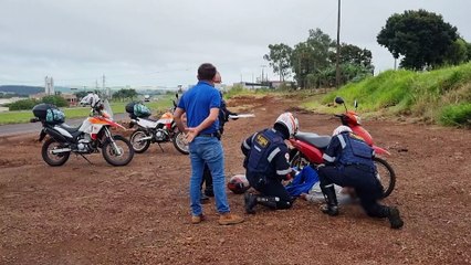 Homem é encontrado desacordado ao lado de motocicleta nas margens da BR-467, em Cascavel
