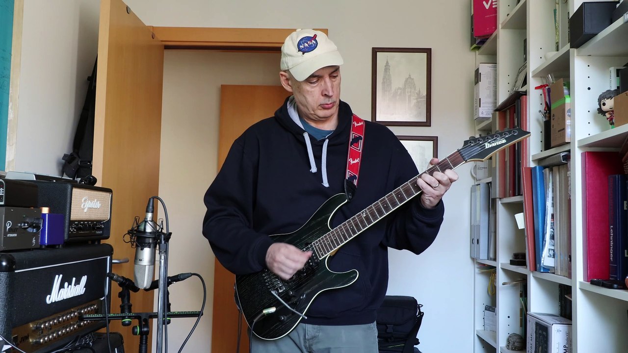 Show me the way. Peter Frampton cover with Boss Vo-1