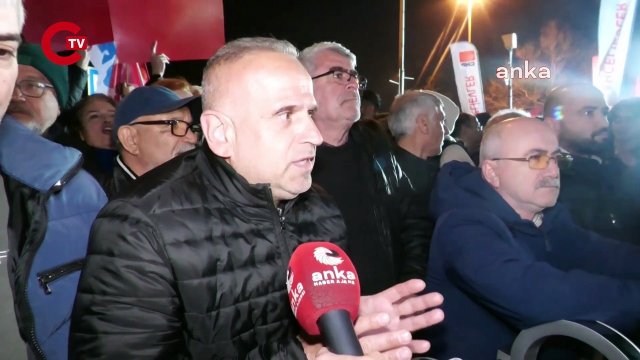 Saraçhane'de toplananlar yurttaşlar Adalet için, gençler için buradayım... Mesele parti meselesi değil, halk meselesi... Yeter artık, gitsinler başımızdan