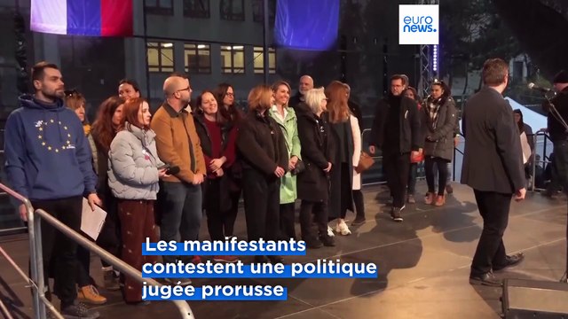 Slovaquie : nouvelles manifestations contre la politique jugée prorusse de Robert Fico
