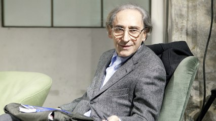 Quanto ci manca Franco Battiato! Oggi che avrebbe compiuto 80 anni, regaliamoci il libro "All'essenza"