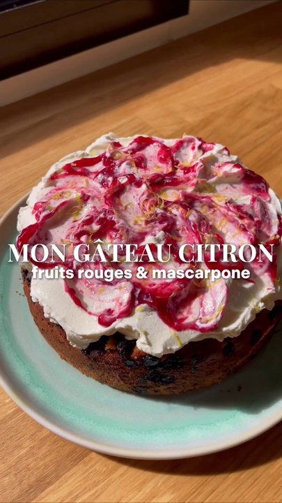 Gâteau Moelleux Citron et Fruits Rouges 🍋 | Recette avec Glaçage Mascarpone | Facile & Gourmand