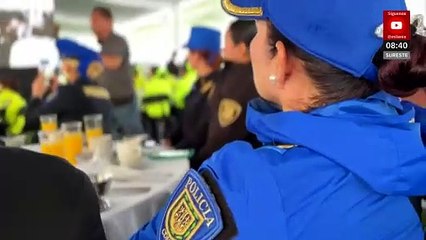 Clara Brugada distingue a mujeres policías de la capital