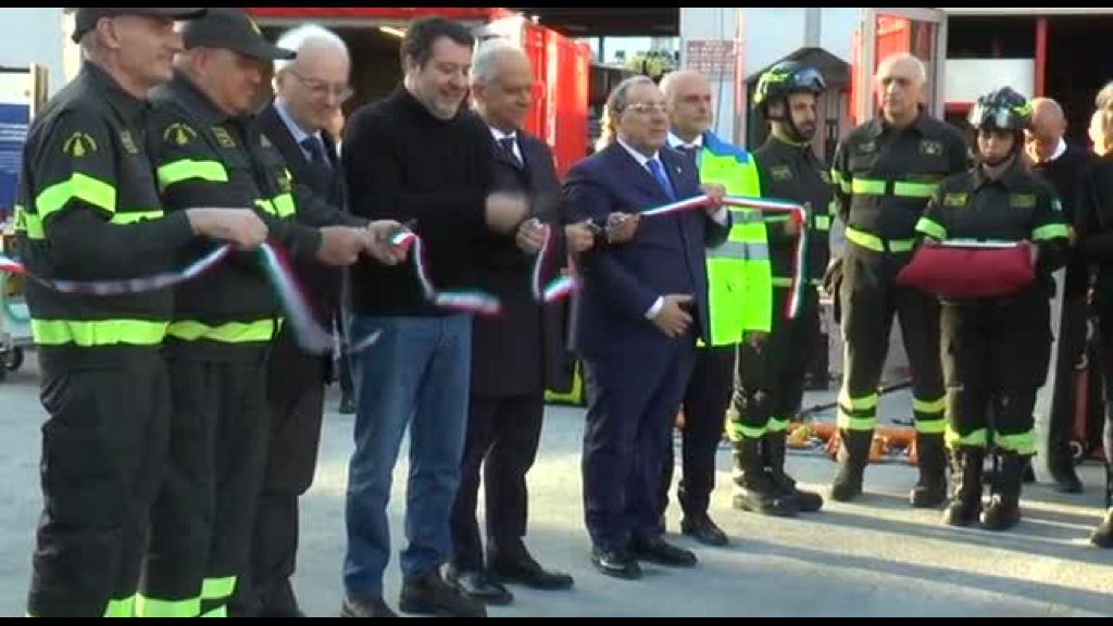 Video Autostrade, da Tangenziale Napoli mezzi speciali a vigili fuoco