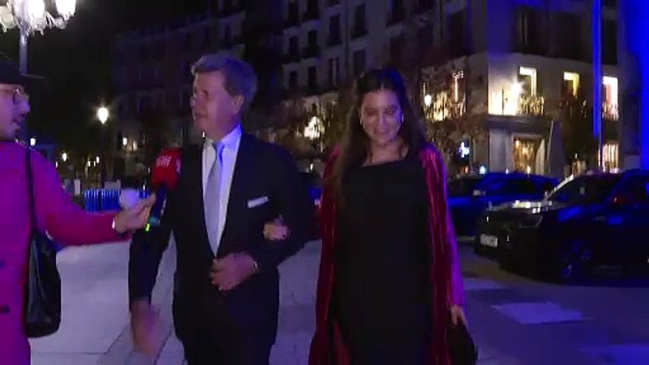 Genoveva Casanova reacciona con su peor cara a la boda de Cayetano Martínez de Irujo