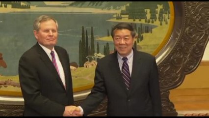 Visita distensiva a Pechino di Steve Daines, fedelissimo di Trump