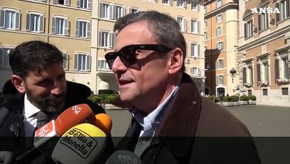 Stellantis, Calenda: "Politica genuflessa su Elkan. Fa bene a prendere in giro Italia"