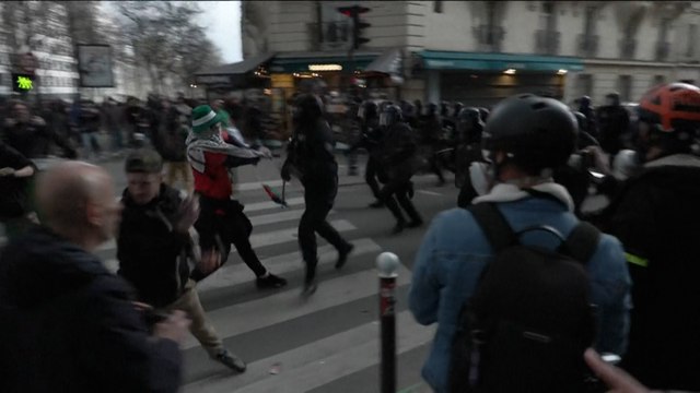 Manifestations contre le racisme : des heurts à Paris