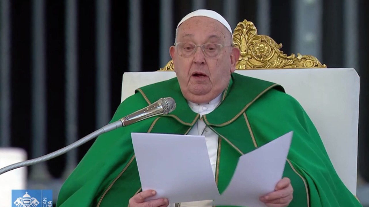 El Papa Francisco será dado de alta mañana domingo tras seis semanas ingresado en el hospital