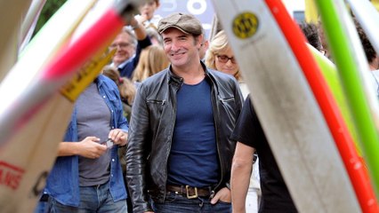 Fou Mais Vrai : Jean Dujardin a fait le meilleur film de surf selon la légende de la discipline !