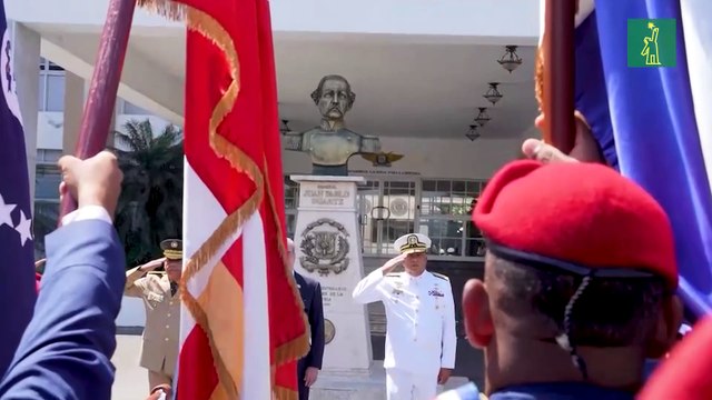 Los nuevos agentes de migración saben creole, derechos humanos y manejo de armas no letales