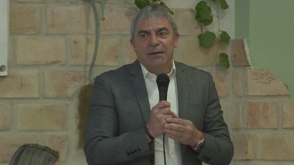 Sanchís agradece a la peña Ramón Mendoza no ser del Atleti