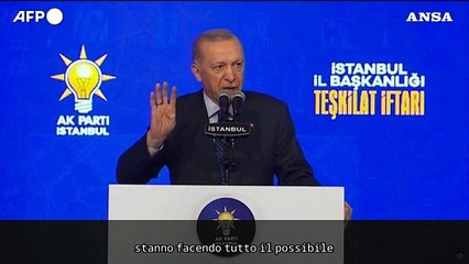 Erdogan paragona le proteste di massa al "terrorismo di strada"