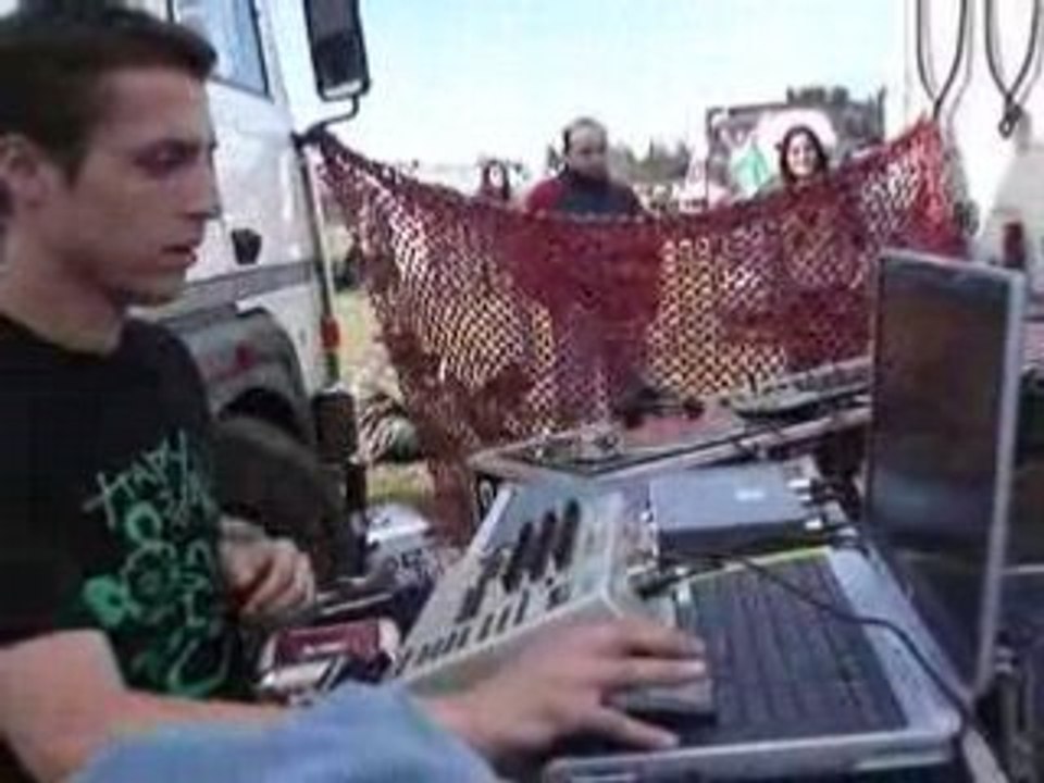 2 Teknival Ardèche du col de la chavade 1er mai 2008