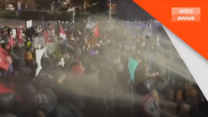 343 ditahan, bantah penahanan datuk bandar Istanbul