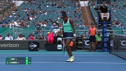 Gauff advances past Sakkari in straight sets at Miami Open