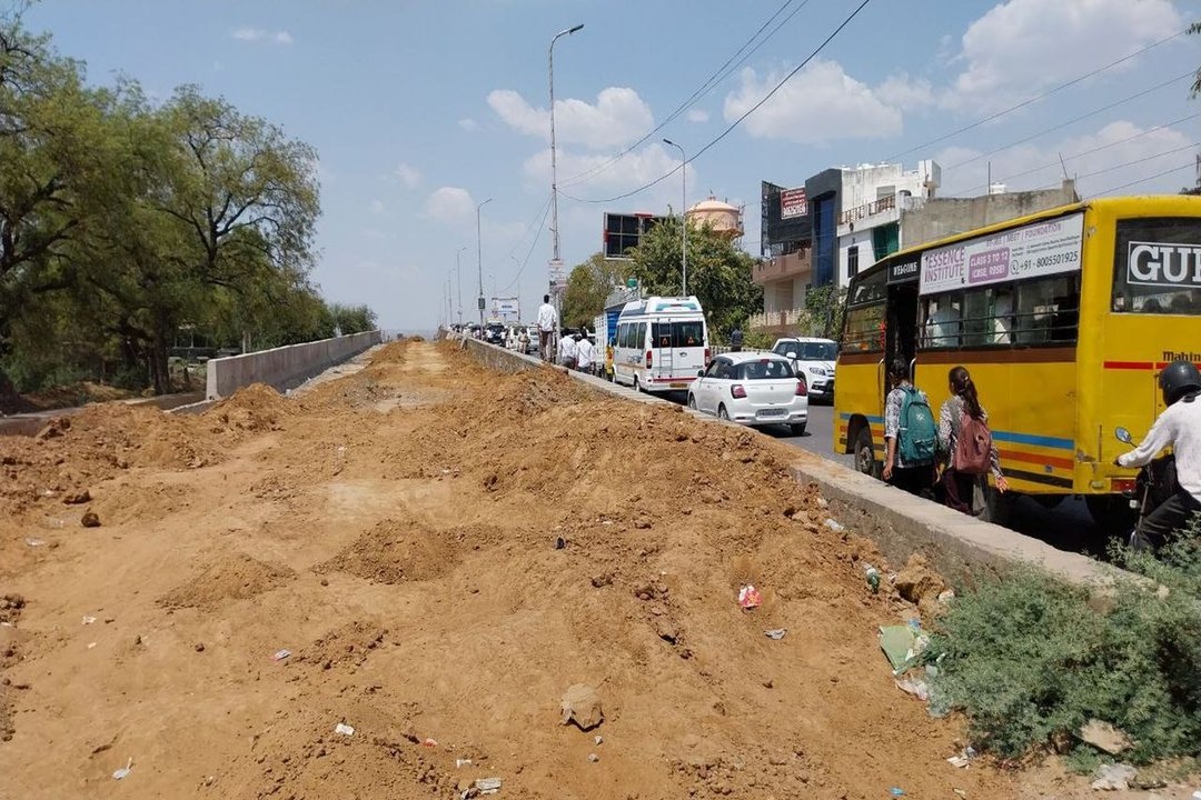 swm news...धीमी गति से रेंग रहा हम्मीर ब्रिज चौड़ाईकरण का कार्य