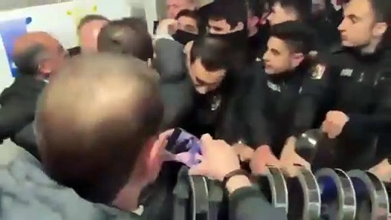 Başrolde tomaya tırmanmasıyla hatırlanan provokatör Mahmut Tanal