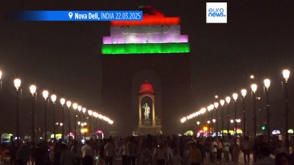 Monumentos desligados em todo o mundo para a Hora do Planeta