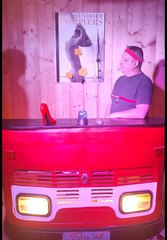 Les chinoiseries du restos chinois 🤣🤣🤣🤣.                      allô les pompiers.                  croquignol et yoyo