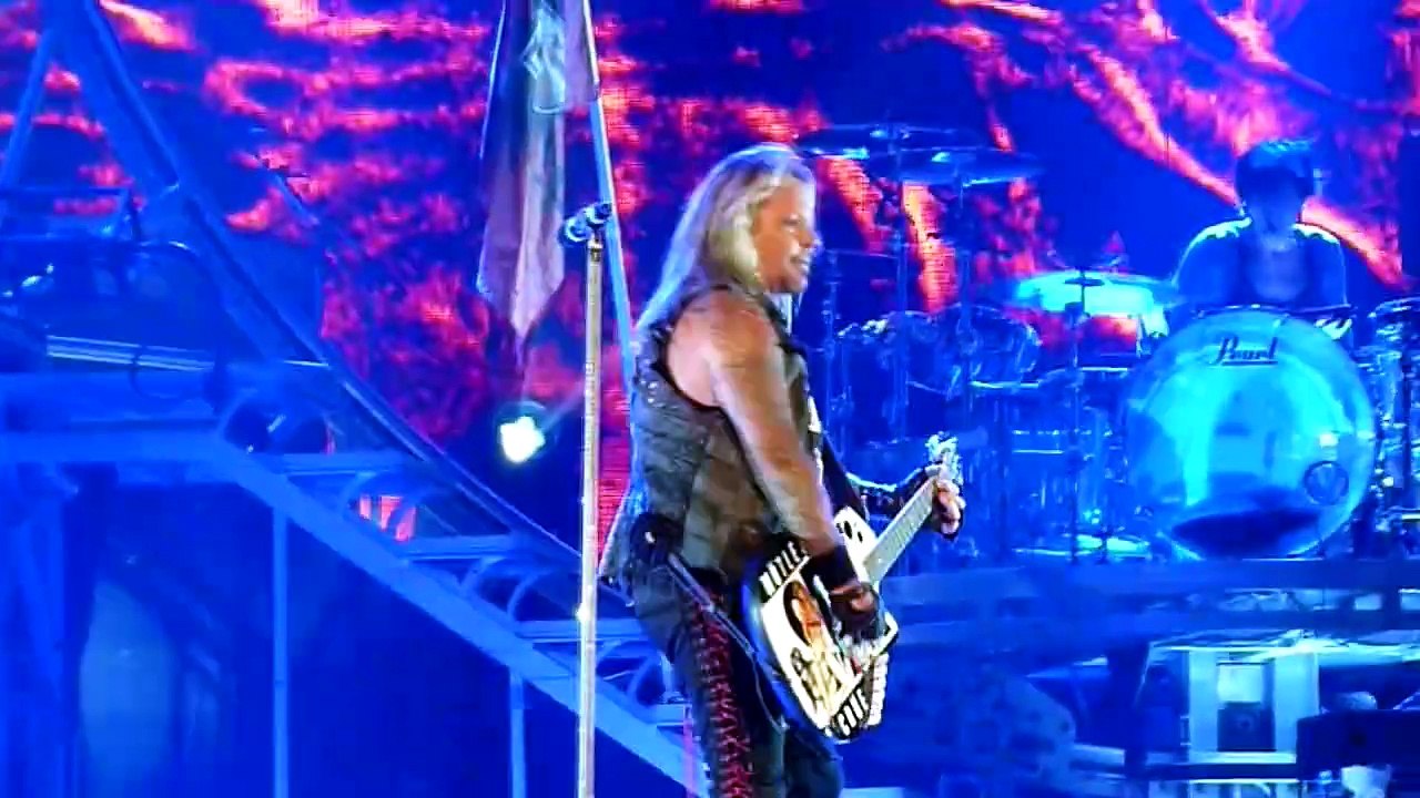 Motley Crue - Dont Go Away Mad