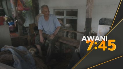 Warga emas sayu persiapan raya hanyut dibawa arus banjir