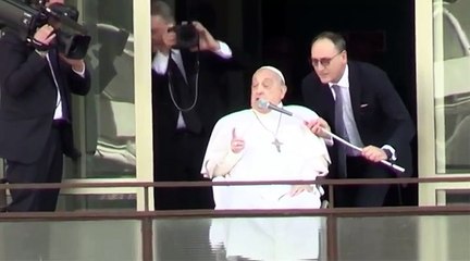 El papa Francisco fue dado de alta