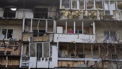 रूसी ड्रोन हमले में कैसे धधक उठी यूक्रेन की रिहायशी इमारत, दुनिया आजतक में देखें