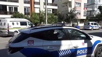 Gardıropta kendini yakarak intihar etti