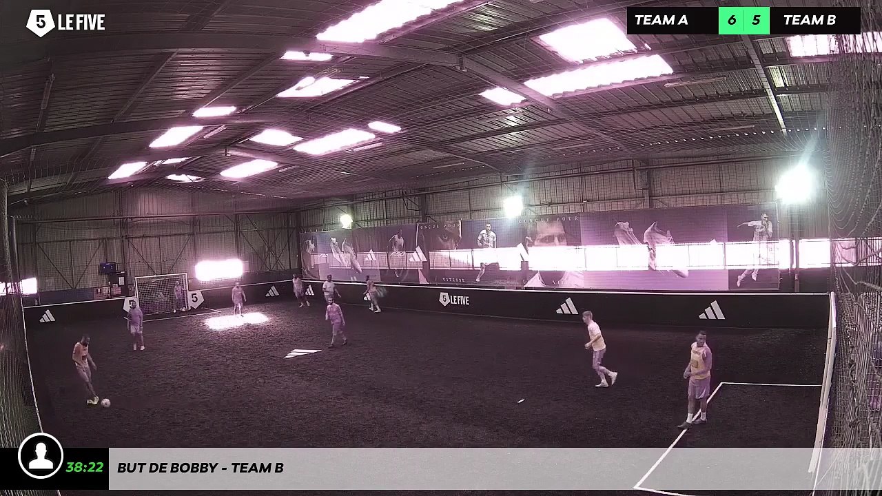 But de Bobby - Team B