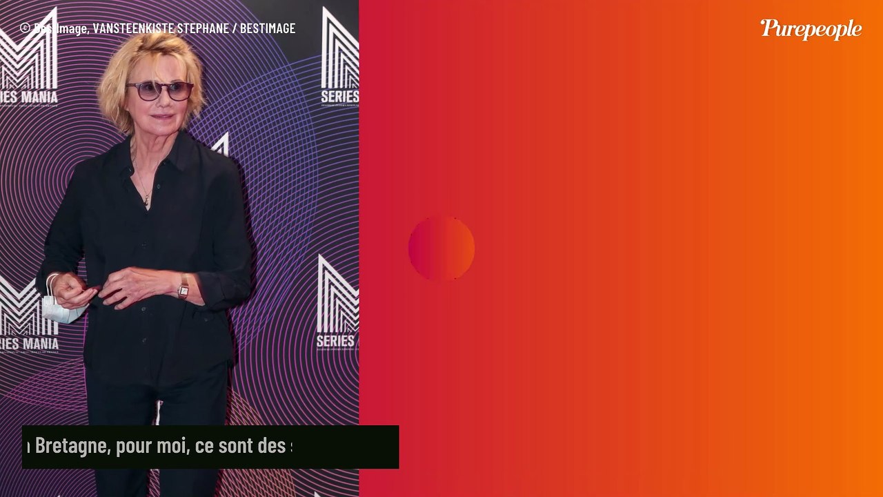 Miou-Miou : Sa maison en bord de mer située dans un village de 2000 habitants, un lieu rempli de souvenirs avec son regretté compagnon Jean Teulé