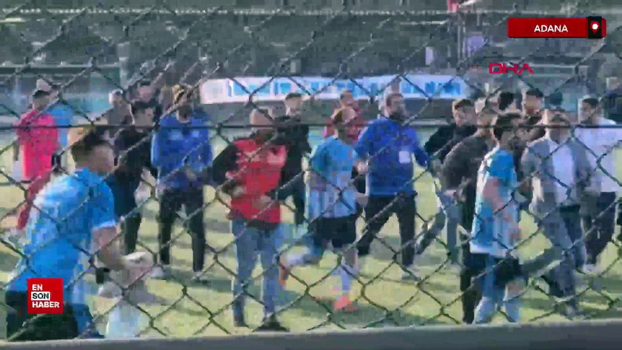 Adana'daki amatör lig maçında saha karıştı, futbolcular birbirine girdi
