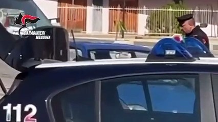 Messina - Arrestano un pusher e denunciano 3 persone. La droga nascosta nelle prese della corrente elettrica (23.03.25)