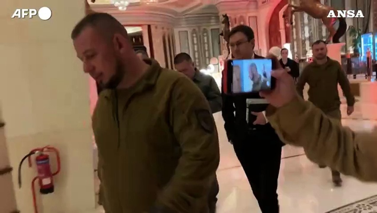 La delegazione ucraina arriva a Riad per i colloqui con gli Stati Uniti