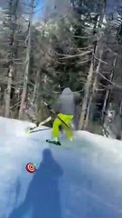 ¡Mamá, esto es lo más! ¡Tienes que ver este truco!