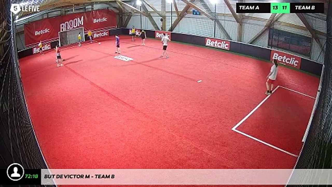 But de Victor M - Team B