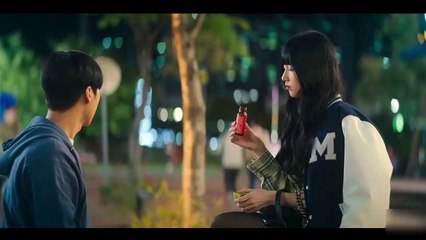 Poor Student Steals the Heart of a Former Pop Idol😍| LoveStory 💕