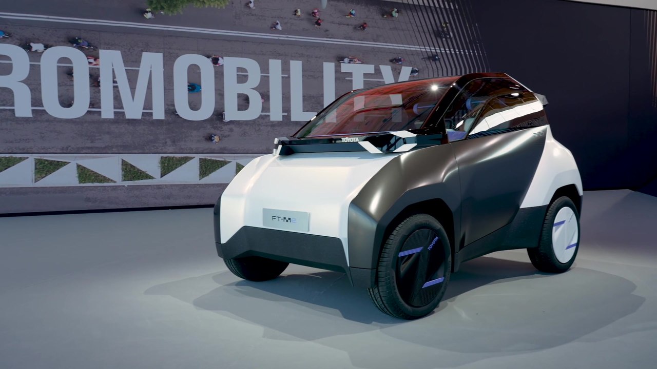 Toyota FT-Me - Vielseitiger Zweisitzer in markantem Jethelm-Design