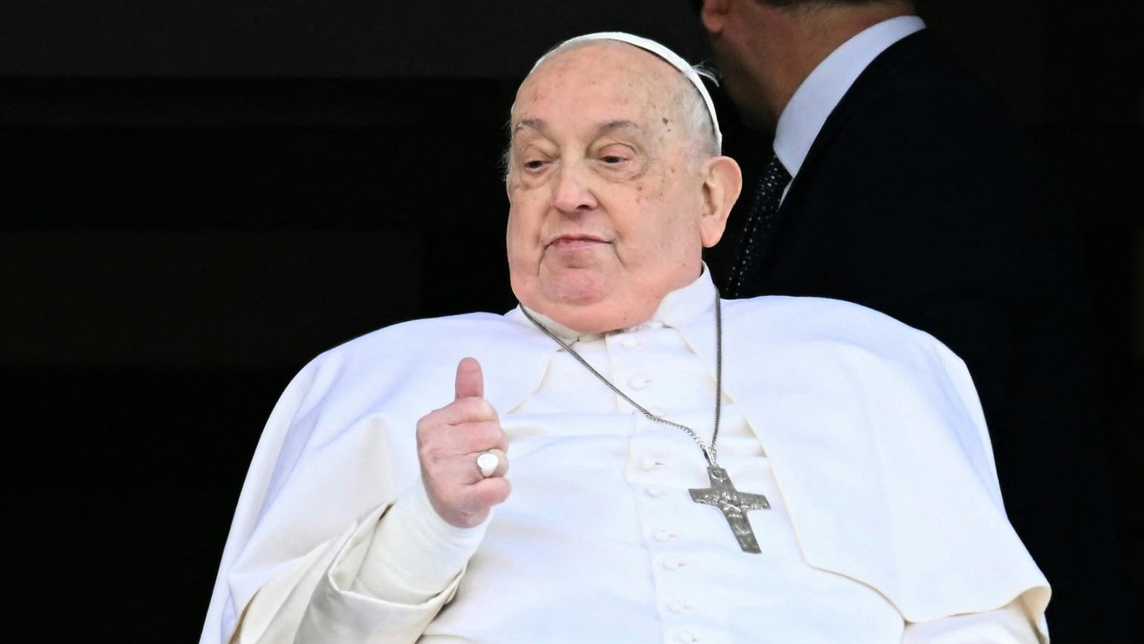 Papst Franziskus aus dem Krankenhaus entlassen