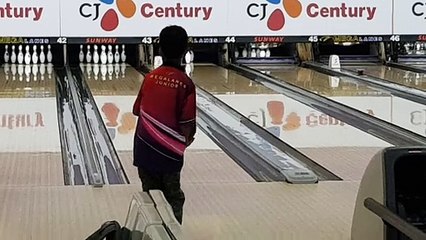 Two handed bowler Arif Mehmood 20180804_174934