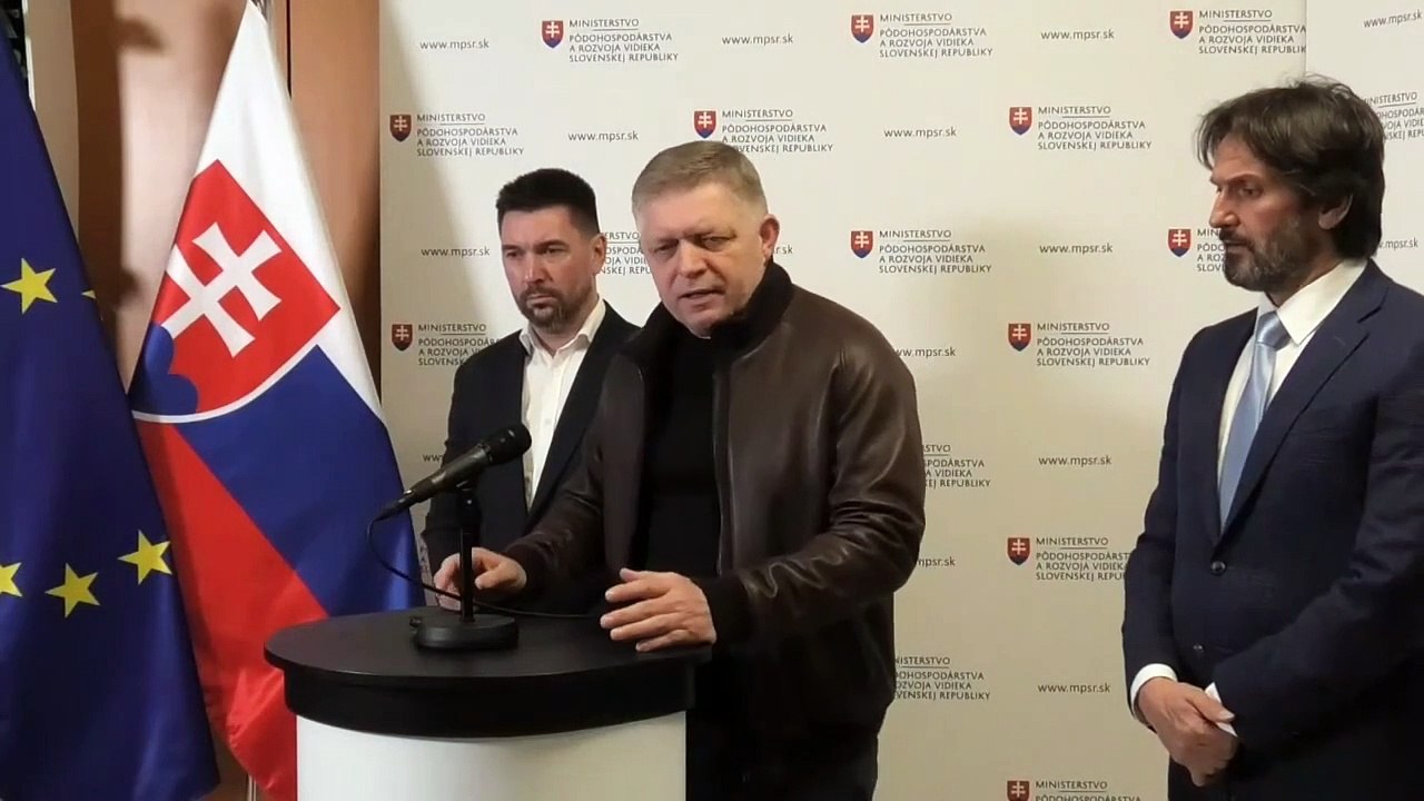 ZÁZNAM: Premiér: Poľnohospodárov nenecháme 