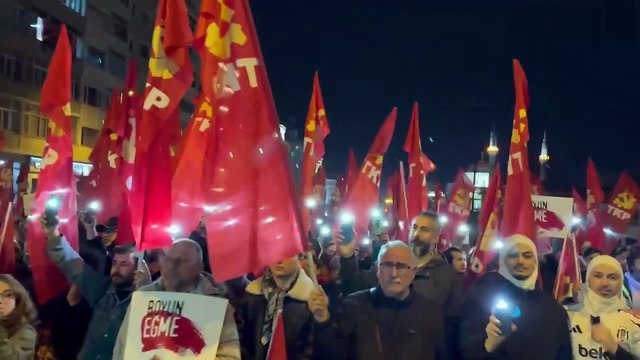 Detenidos políticos y periodistas por protestas tras el arresto del alcalde de Estambul