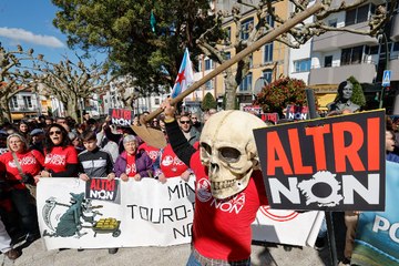 Antón Losada: "La comarca de Ulloa no necesita a Altri; Altri sí necesita el río"
