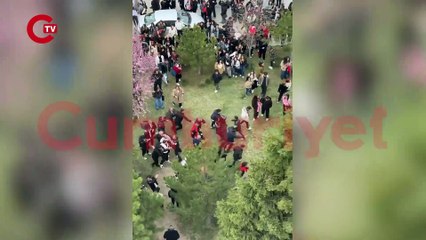 Ankara Üniversitesi'nde boykot çağrısı yapan öğrencilere bıçaklı saldırı