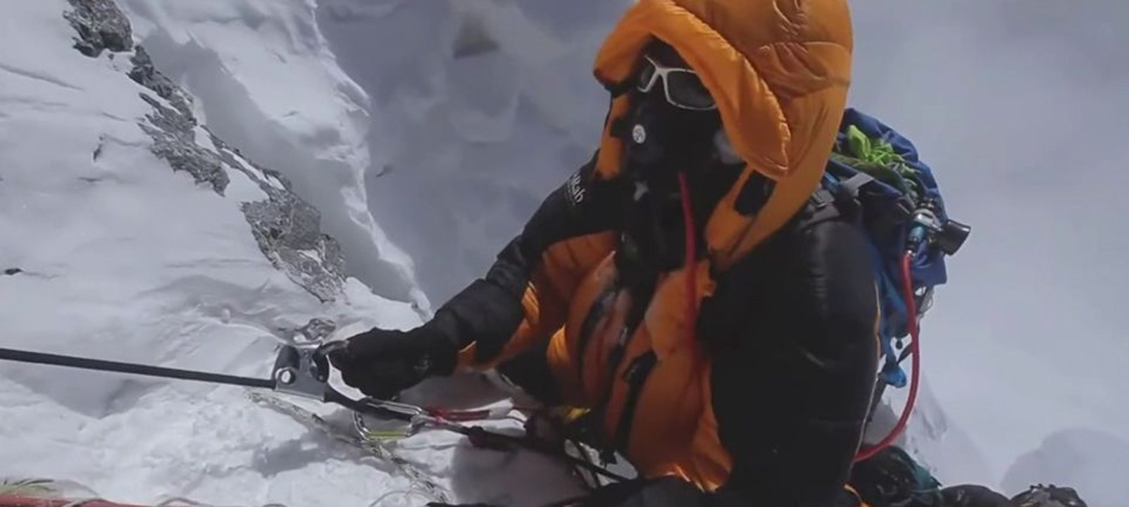 Everest Dark Trailer OV