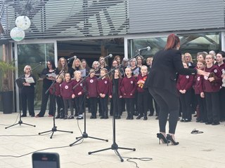 Alnwick Allstars perform with the Service Children's Community Choir