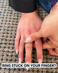 The easiest way to remove a stuck ring 💯💍