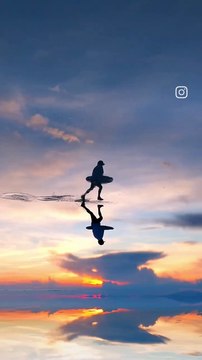 beau surf au dessus des nuages